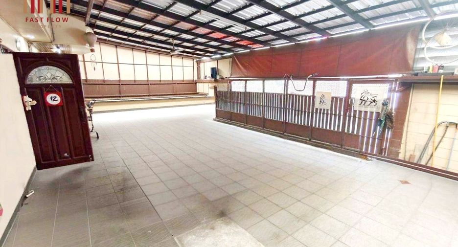 Casa adosada en venta de 5 habitaciones en Bang Sue, Bangkok