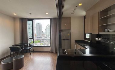 For sale 1 bed condo in Khlong Toei, Bangkok