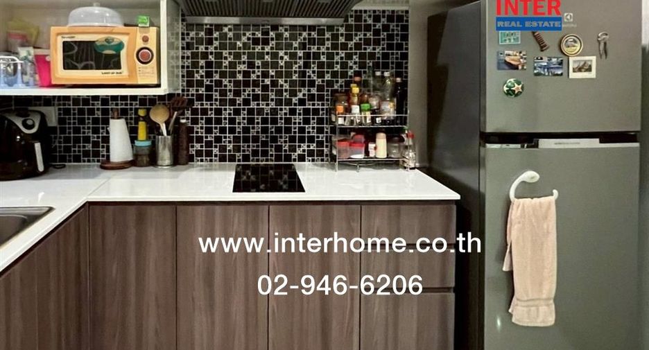 Casa adosada en venta de 4 habitaciones en Suan Luang, Bangkok