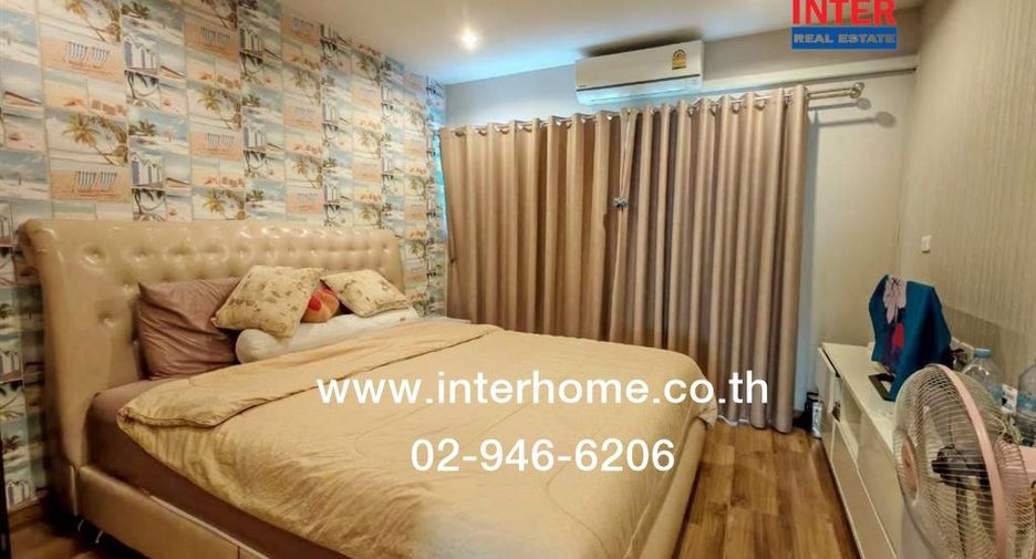 Casa adosada en venta de 4 habitaciones en Suan Luang, Bangkok
