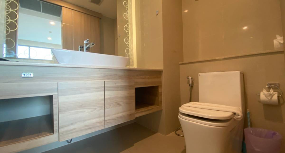 For rent 1 bed condo in Bang Lamung, Chonburi