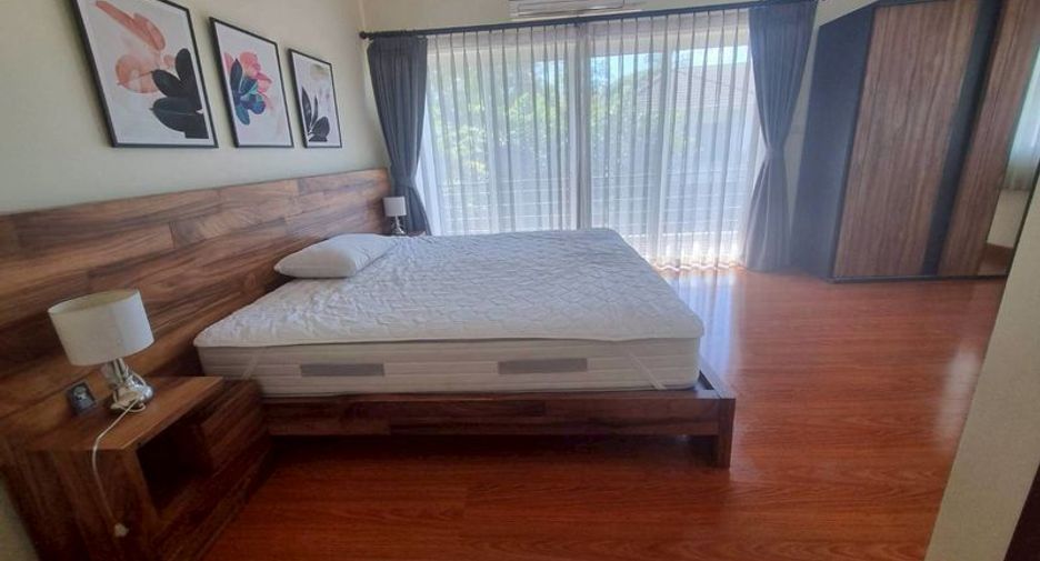 For rent and for sale 3 bedrooms house in Saraphi, Chiang Mai