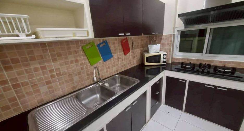 For rent and for sale 3 bedrooms house in Saraphi, Chiang Mai