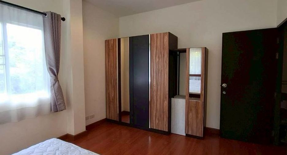 For rent and for sale 3 bedrooms house in Saraphi, Chiang Mai