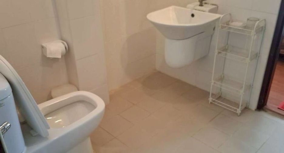 For rent and for sale 3 bedrooms house in Saraphi, Chiang Mai