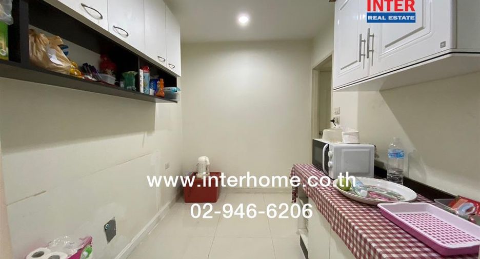For sale 4 bedrooms house in Mueang Samut Sakhon, Samut Sakhon