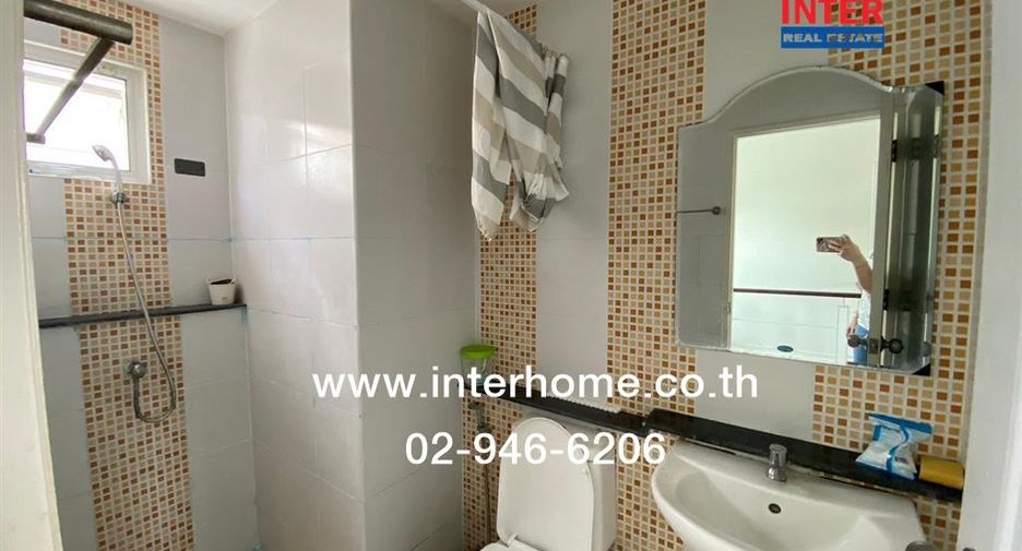 For sale 4 bedrooms house in Mueang Samut Sakhon, Samut Sakhon