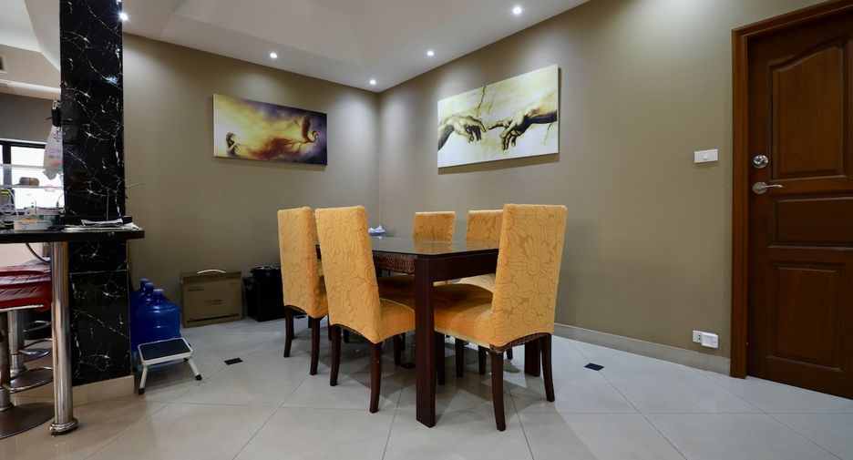 À vendre 3 chambres maison à Jomtien, Pattaya