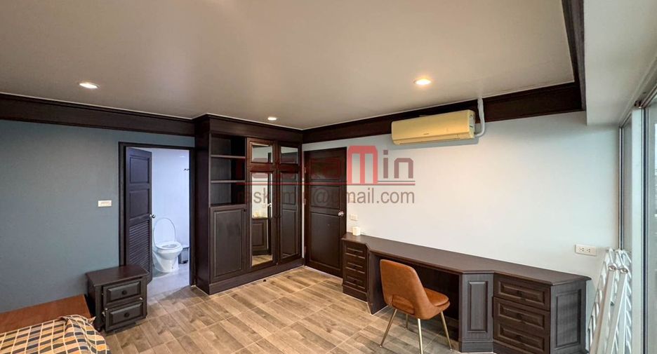 For rent 3 bedrooms condo in Bang Lamung, Chonburi