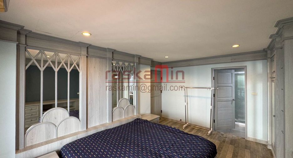 For rent 3 bedrooms condo in Bang Lamung, Chonburi