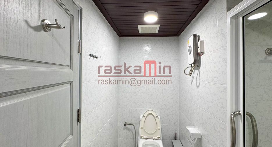 For rent 3 bedrooms condo in Bang Lamung, Chonburi