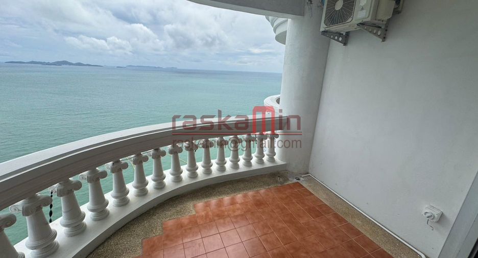 For rent 3 bedrooms condo in Bang Lamung, Chonburi