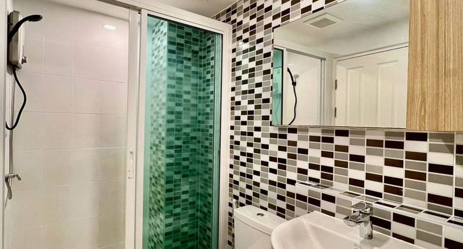 Продажа 1 кровать кондо в Банг Ламунг, Чонбури