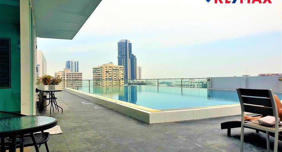 For sale 1 bed condo in Pratumnak, Pattaya