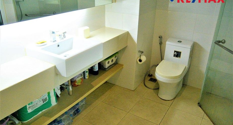 For sale 1 bed condo in Pratumnak, Pattaya