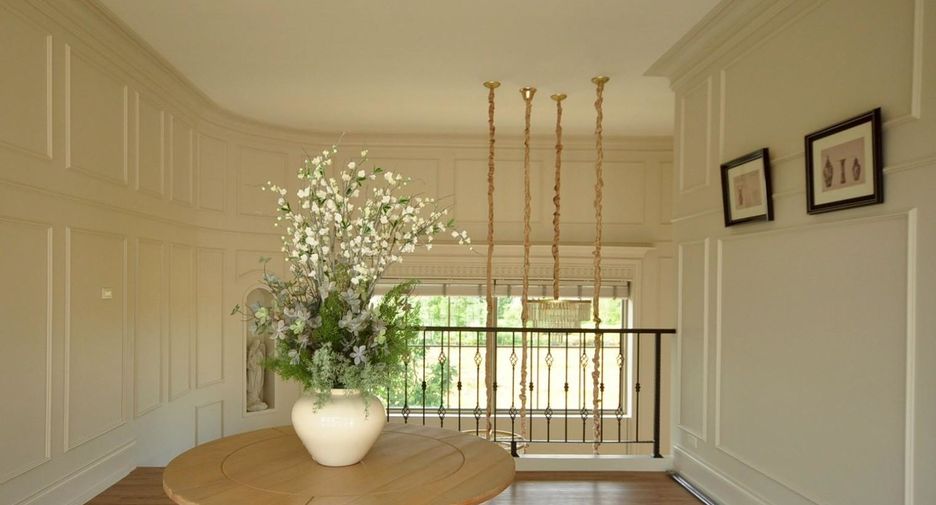 For rent and for sale 4 bedrooms villa in Hang Dong, Chiang Mai
