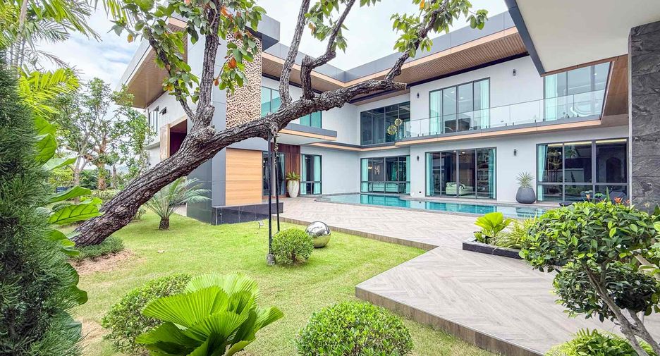 For sale 4 bedrooms house in East Pattaya, Pattaya