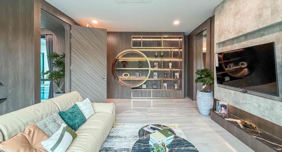 For sale 4 bedrooms house in East Pattaya, Pattaya