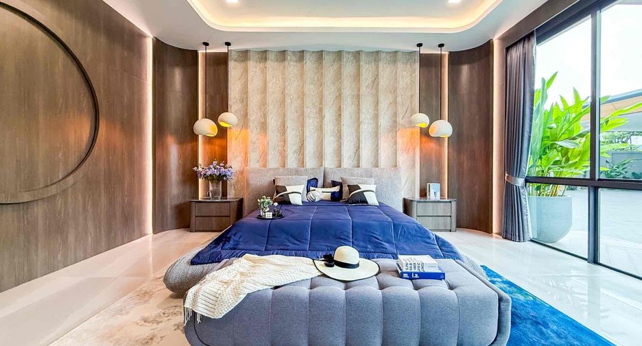 For sale 4 bedrooms house in East Pattaya, Pattaya