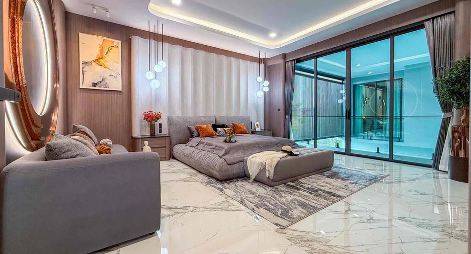 For sale 4 bedrooms house in East Pattaya, Pattaya