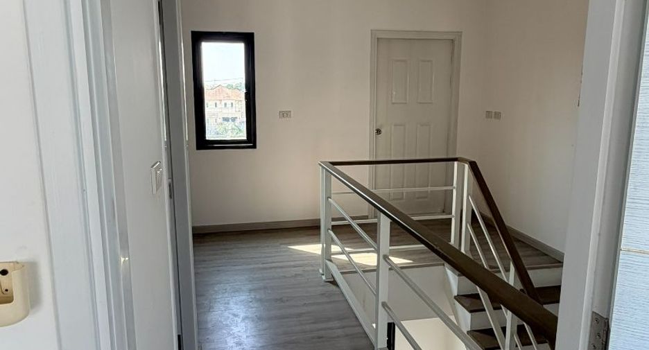 For sale 3 bedrooms townhouse in Sai Mai, Bangkok