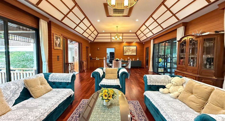 Haus zum Kauf mit 4 Zimmer in San Kamphaeng, Chiang Mai