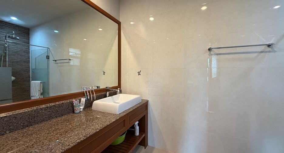 Haus zum Kauf mit 4 Zimmer in San Kamphaeng, Chiang Mai