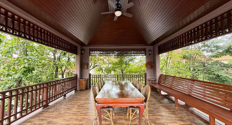 Haus zum Kauf mit 4 Zimmer in San Kamphaeng, Chiang Mai