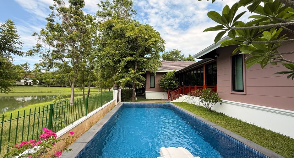 Haus zum Kauf mit 4 Zimmer in San Kamphaeng, Chiang Mai