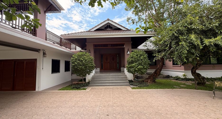 Haus zum Kauf mit 4 Zimmer in San Kamphaeng, Chiang Mai