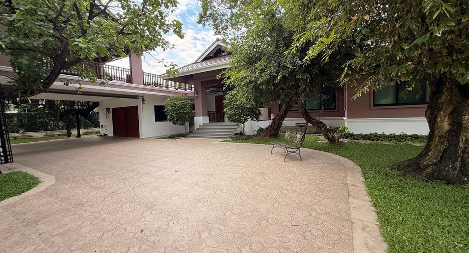 Haus zum Kauf mit 4 Zimmer in San Kamphaeng, Chiang Mai