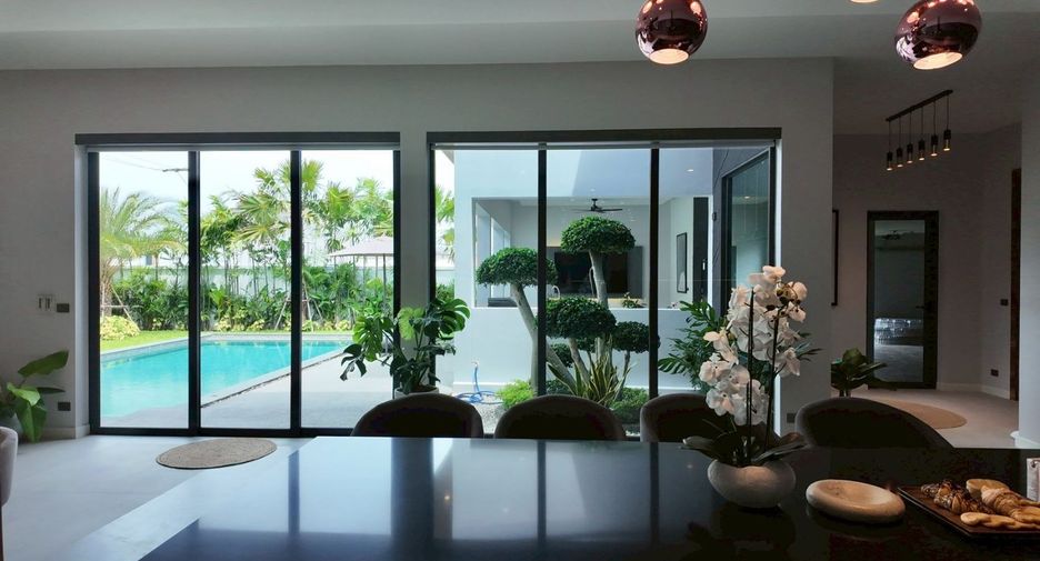 Villa en venta de 5 habitaciones en Bang Lamung, Chonburi
