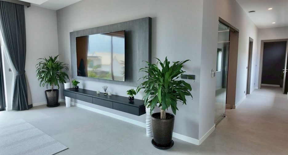 Villa en venta de 5 habitaciones en Bang Lamung, Chonburi