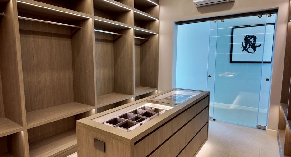 Villa en venta de 5 habitaciones en Bang Lamung, Chonburi