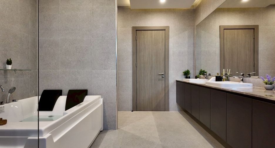 Villa en venta de 5 habitaciones en Bang Lamung, Chonburi