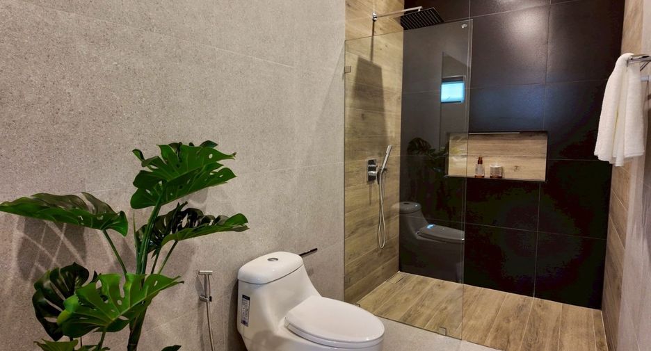 Villa en venta de 5 habitaciones en Bang Lamung, Chonburi
