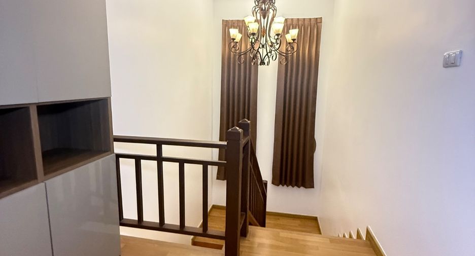 For rent 4 bedrooms house in Si Racha, Chonburi