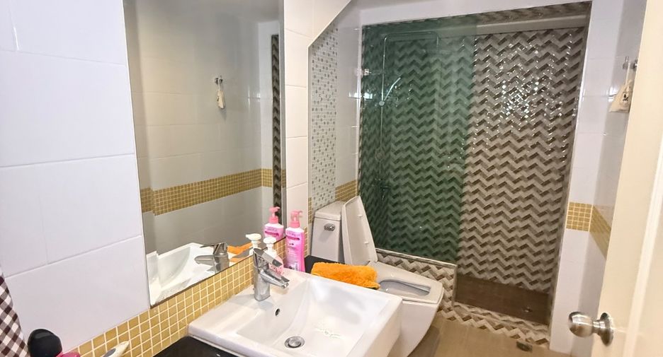 For rent 4 bedrooms house in Si Racha, Chonburi