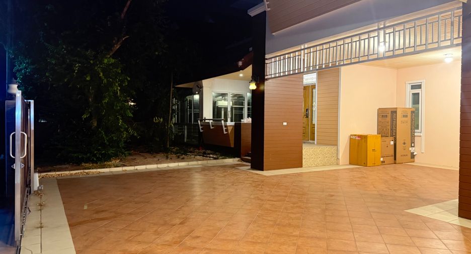 For rent 4 bedrooms house in Si Racha, Chonburi