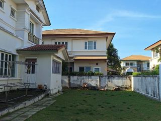 For sale 4 bedrooms house in Mueang Samut Prakan, Samut Prakan