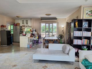 For sale 4 bedrooms house in Mueang Samut Prakan, Samut Prakan
