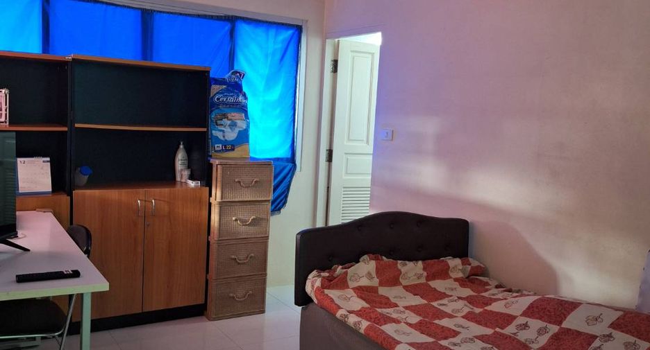 For sale 4 bedrooms house in Mueang Samut Prakan, Samut Prakan