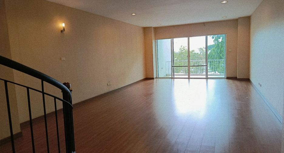 Condo en venta de 4 habitaciones en Mueang Chiang Mai, Chiang Mai