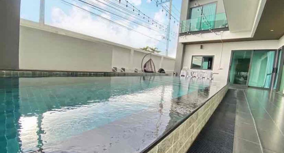Villa en alquiler de 6 habitaciones en Bang Lamung, Chonburi