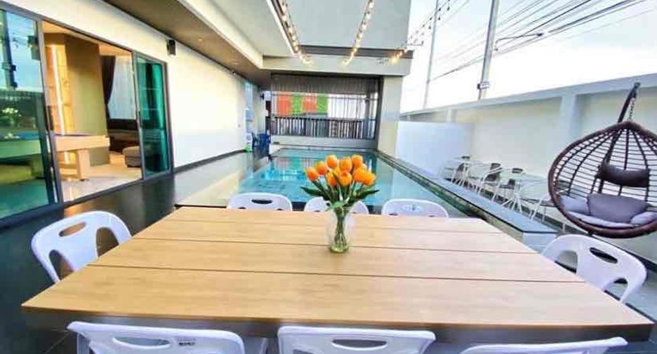 Villa en alquiler de 6 habitaciones en Bang Lamung, Chonburi