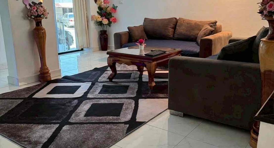 For rent 3 bedrooms villa in Bang Lamung, Chonburi