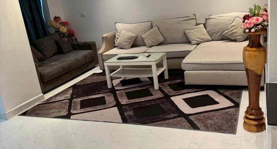 For rent 3 bedrooms villa in Bang Lamung, Chonburi
