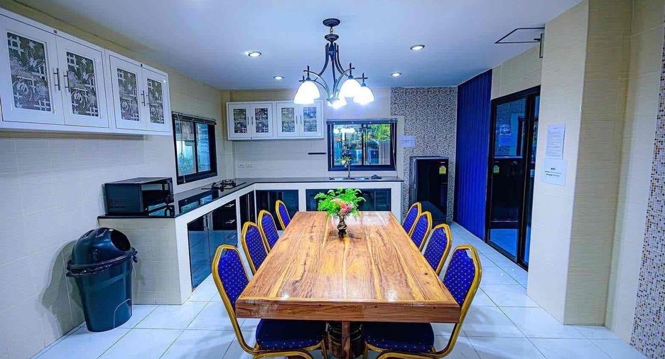For rent 3 bedrooms villa in Bang Lamung, Chonburi
