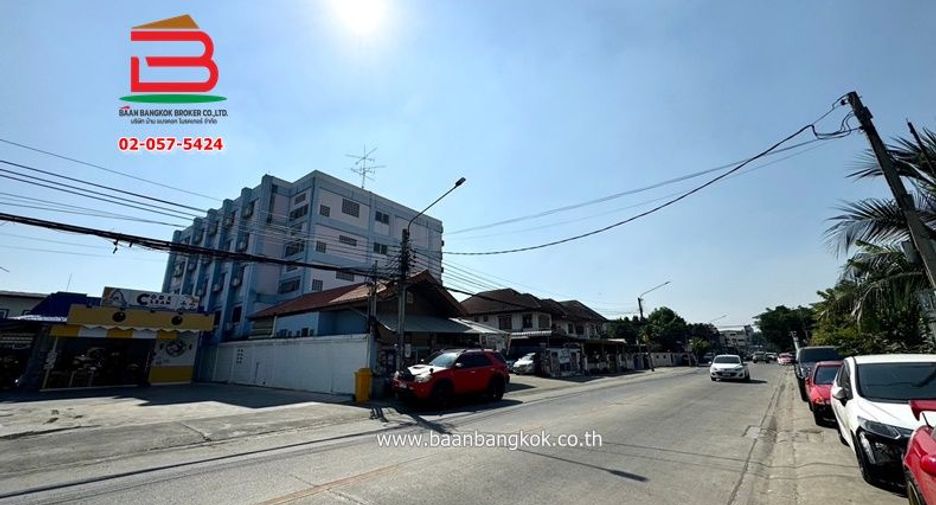 For sale 65 bedrooms apartment in Bang Khen, Bangkok