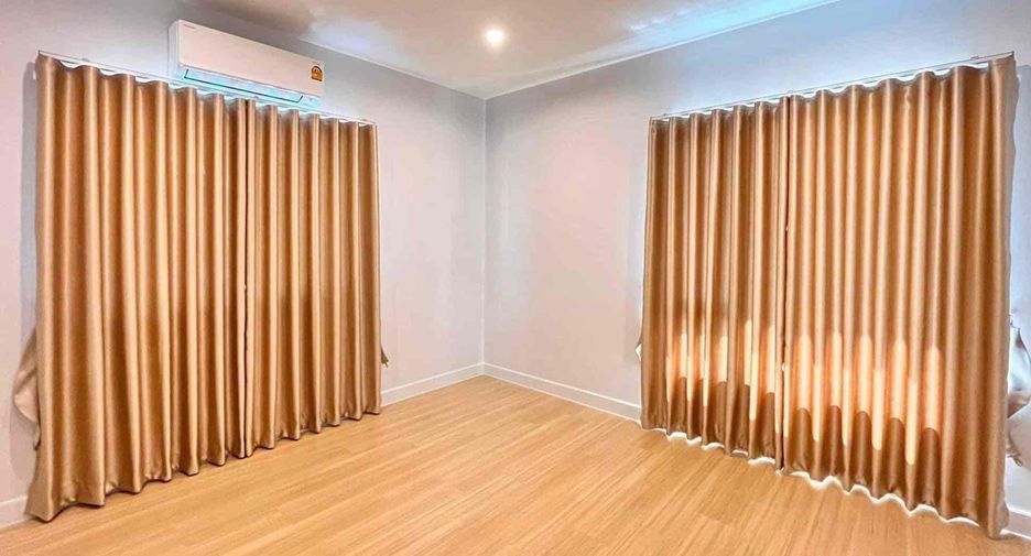 For sale 3 bedrooms house in Lam Luk Ka, Pathum Thani